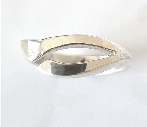 Flow Eye Ring